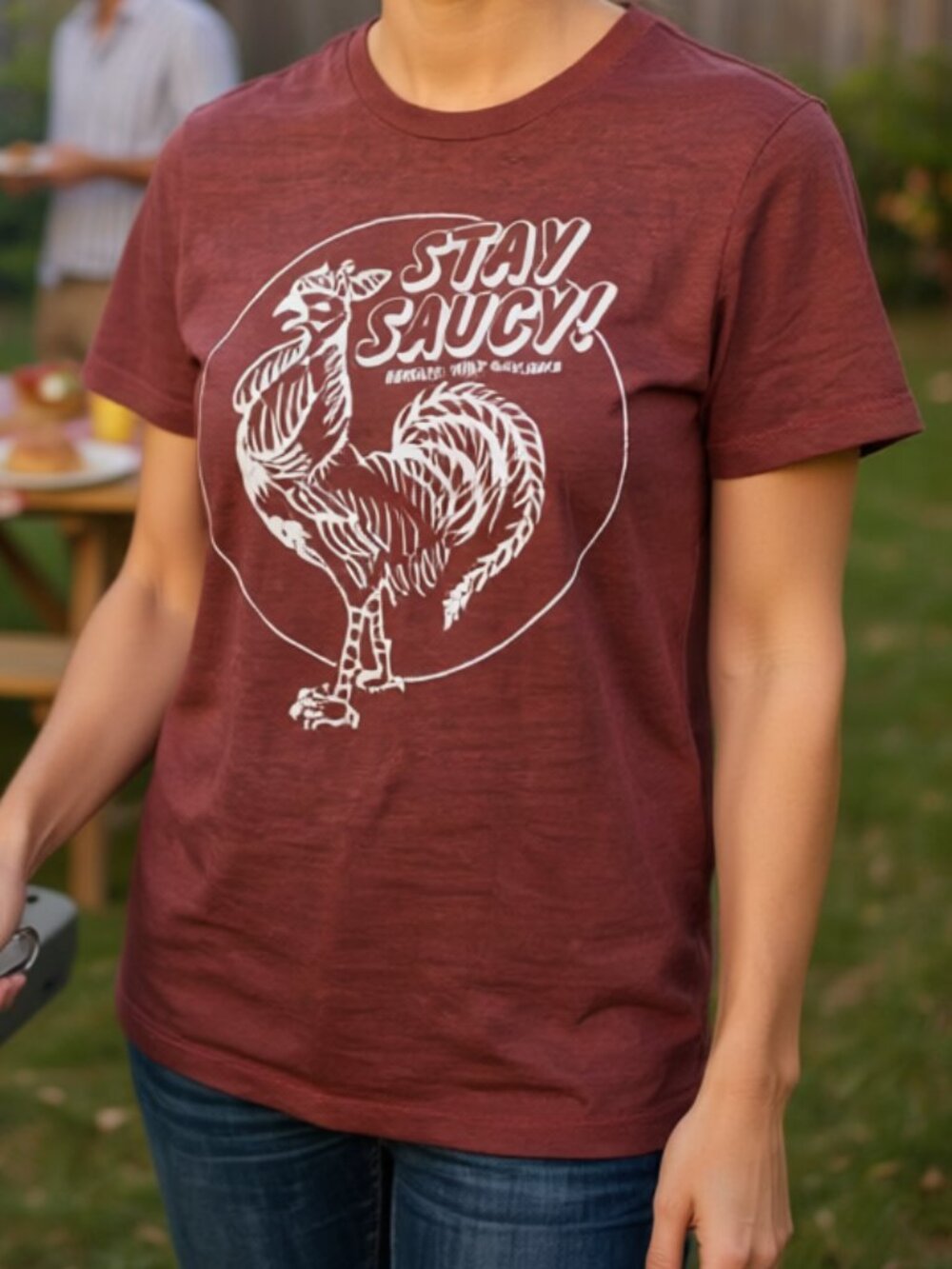 Tee Luv Sriracha Stay Saucy Women’s Maroon T-Shirt Size Small